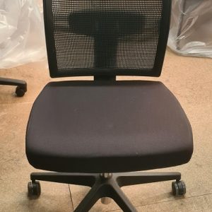 Office Chair with Ergonomic Mesh Back CH13